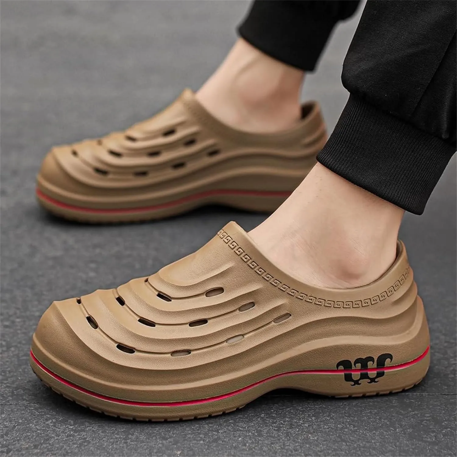Armadillo Clogs Nurse Shoes for Women Men Slip-Resistant Ideal Work Shoes Oil Resistant Chef Wide Waterproof Shoe