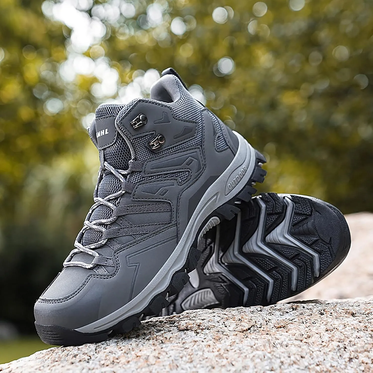 Men Autumn and Winter Hiking Shoes High Top Climbing Hiking Outdoor Shoes Casual Sports Shoes Foam Shoes