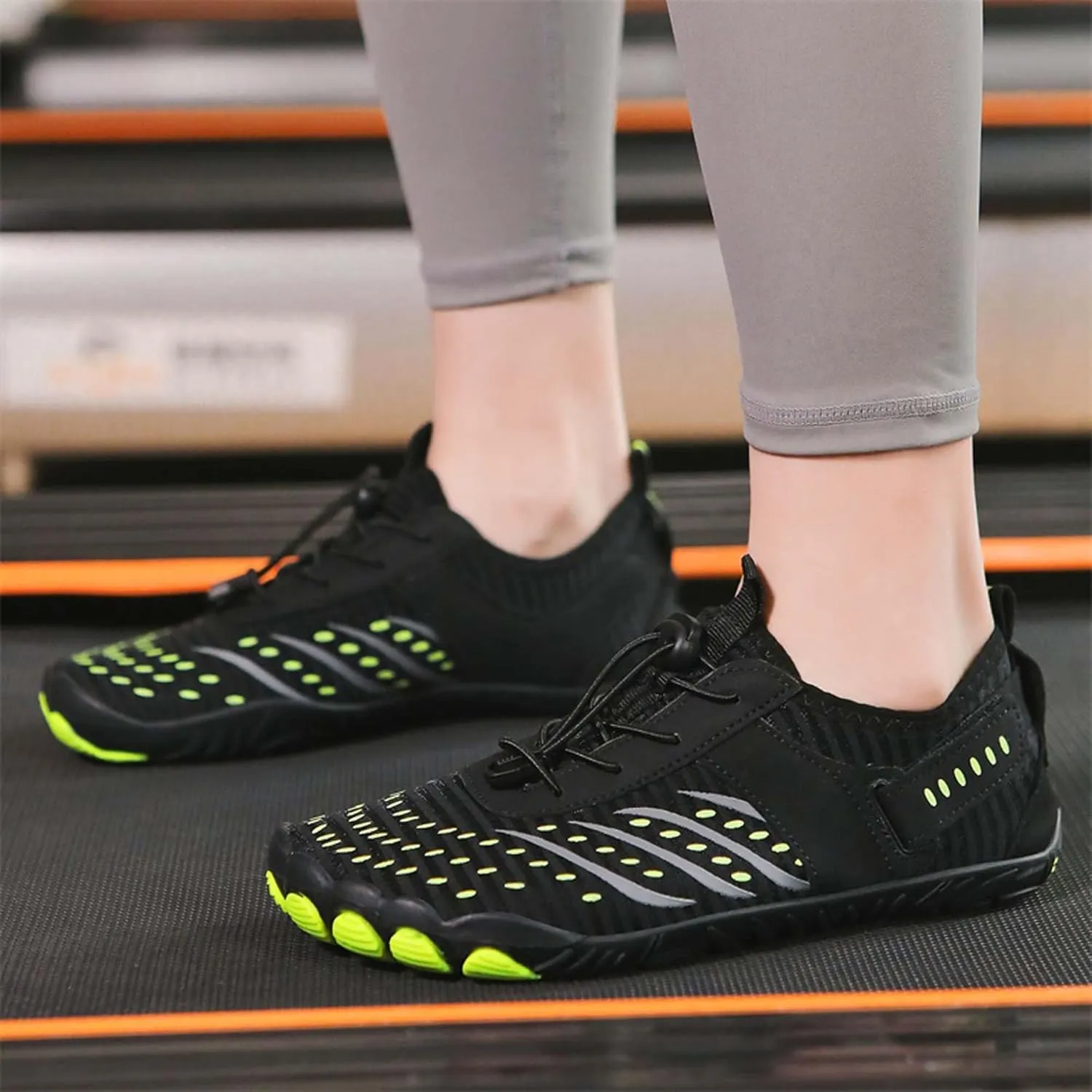 Men's Non-Slip Hiking Shoes Women's Comfortable Barefoot Shoes Waterproof Breathable Hiking Boots Teenagers Outdoor Barefoot Hiking Shoes Fashion Sneakers