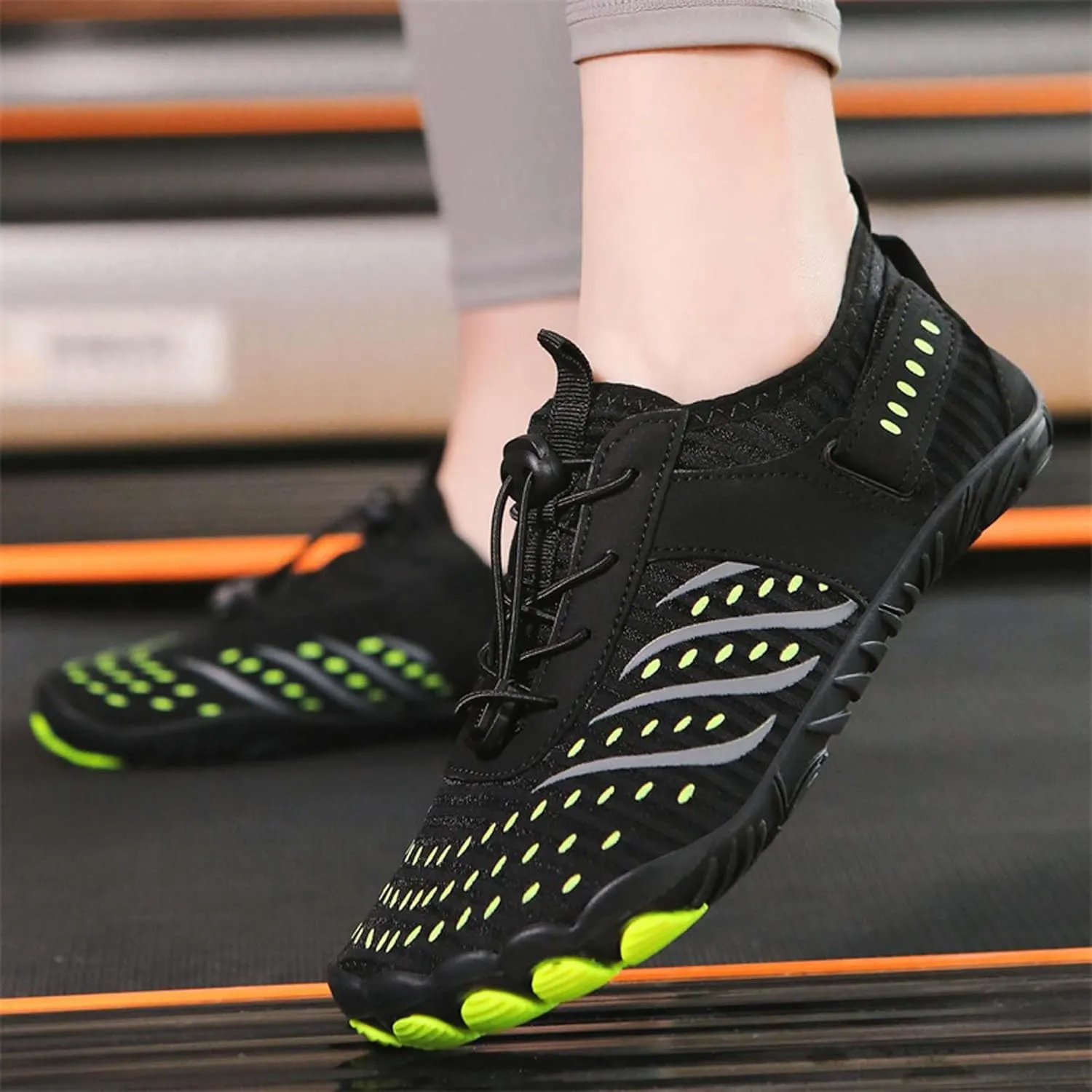 Men's Non-Slip Hiking Shoes Women's Comfortable Barefoot Shoes Waterproof Breathable Hiking Boots Teenagers Outdoor Barefoot Hiking Shoes Fashion Sneakers