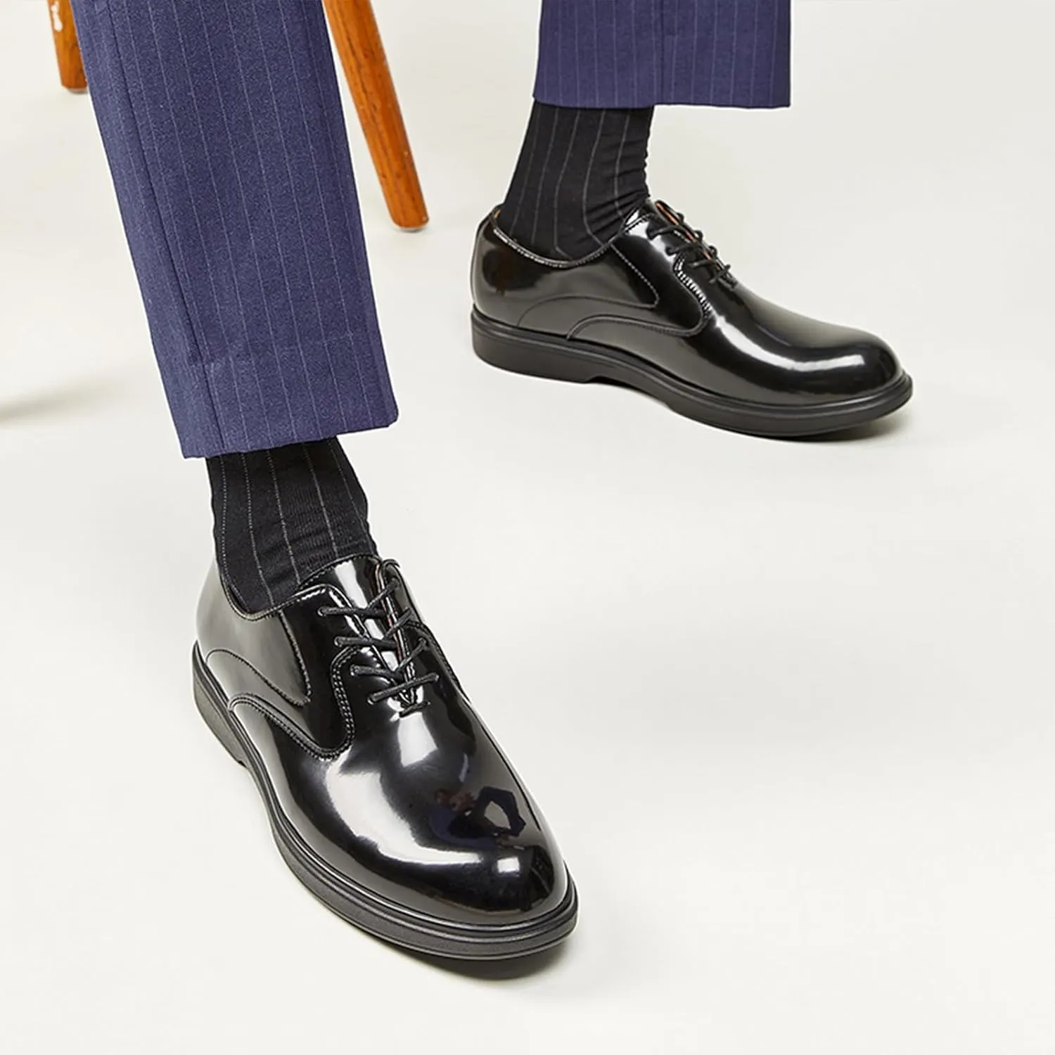 Men's Patent Leather Formal Oxfords Classic Lace Up Low Top Business Dress Shoes Comfortable Wedding Work Derby Oxfords Shoes