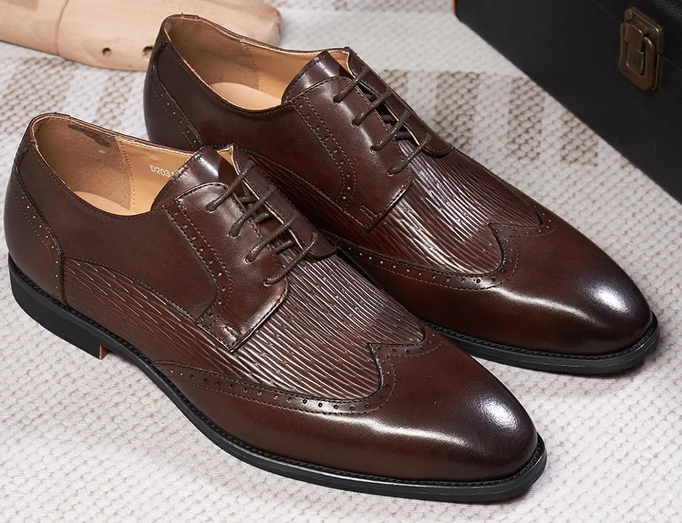 Santimon Mens Oxfords Shoes Formal Dress Derby Genunie Leather Wingtip Toe Modern Suit Shoes Men's Fashion Prom Wedding Business Causal Comfortable Tuxedo Shoes for Men